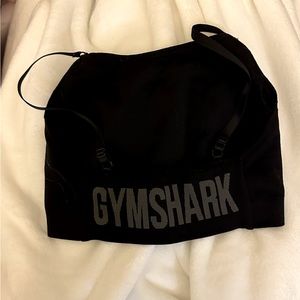 Black gym shark sports bra